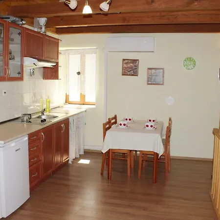 In 15061 * Mali Lošinj